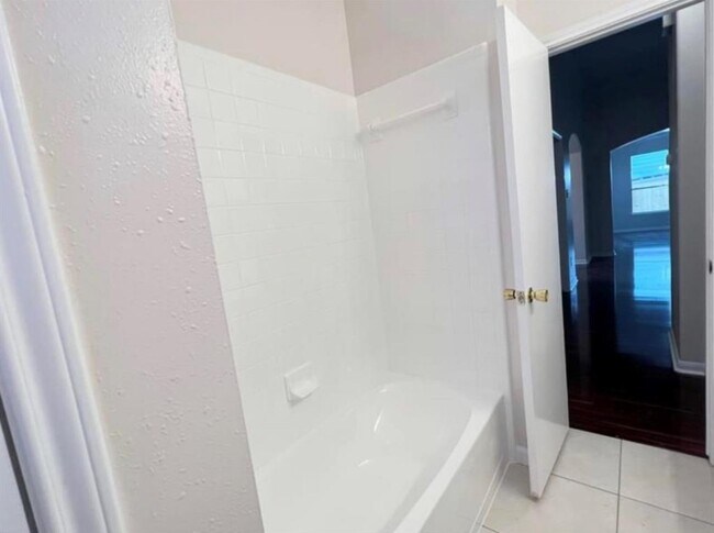 Building Photo - 3527 Swordfern Pl