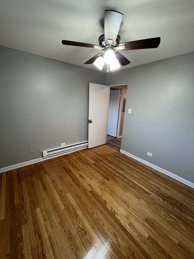 Building Photo - 3125 W 79th St