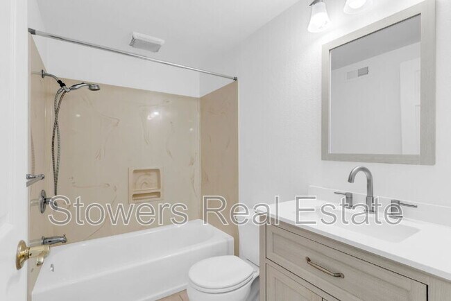 Building Photo - 120 Valdivia Cir