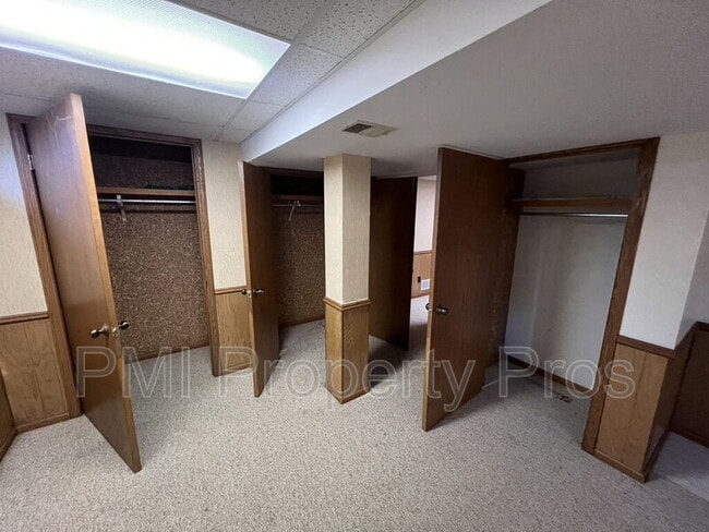 Building Photo - 3204 Chateau Ct