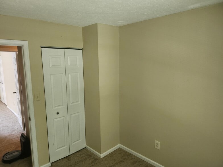 3rd Bedroom - 12 Oneonta Dr