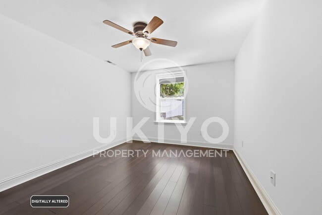 Building Photo - 1123 30th St