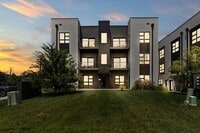 Building Photo - Chic Studio in the Heart of WEHO – Water &...