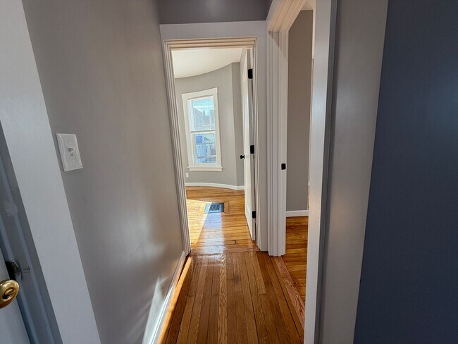 Building Photo - 35har