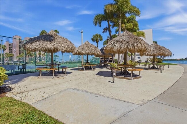 Building Photo - 7540 Bay Island Dr S