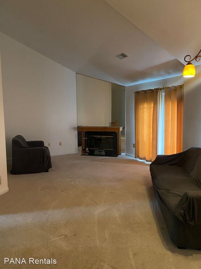 Building Photo - 2 br, 2 bath House - 135 Primrose Lane