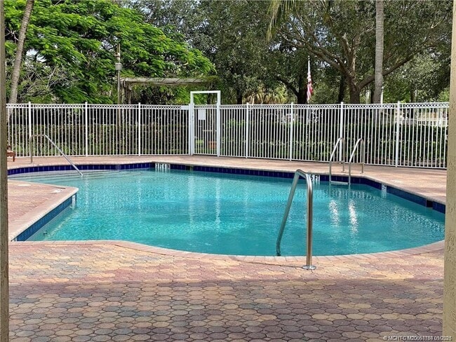 Building Photo - 59 SE Palermo