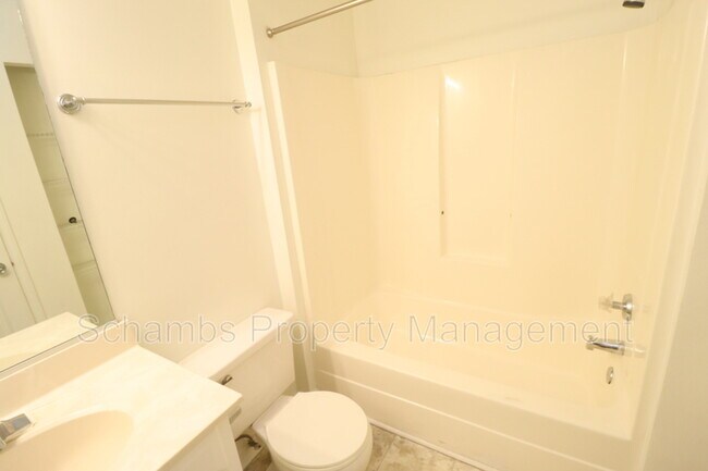 Building Photo - 510 Springfork Dr