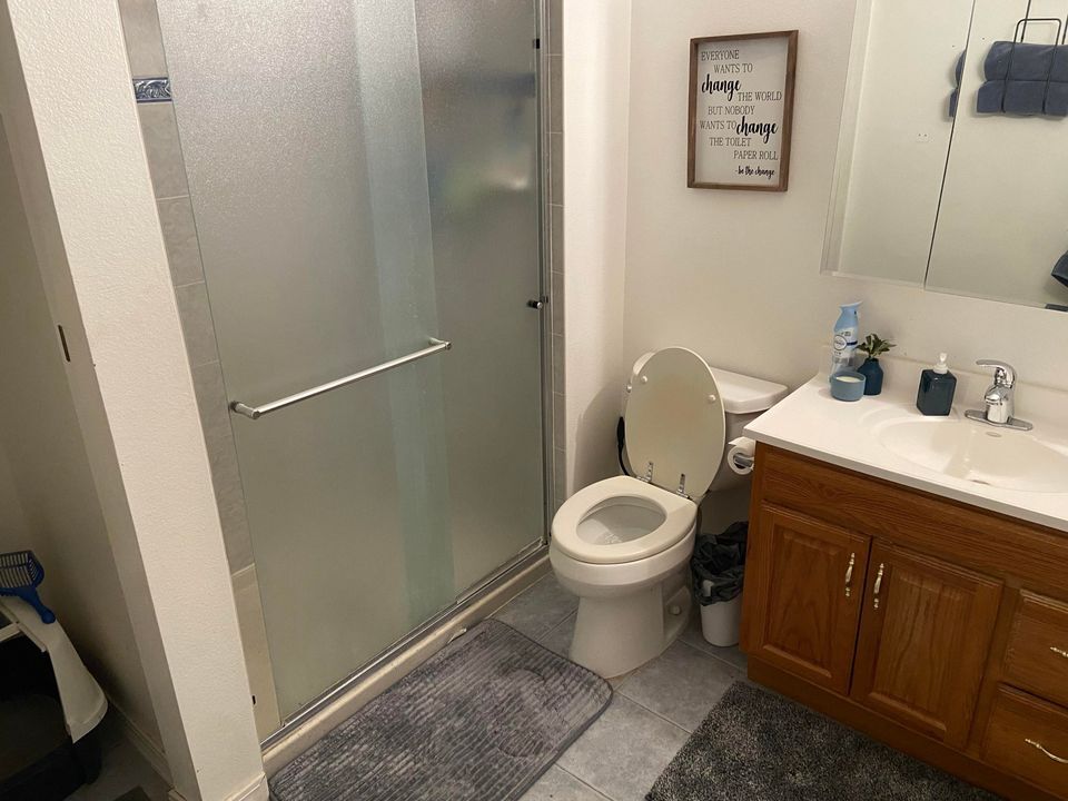 Building Photo - 1055 Milky Way