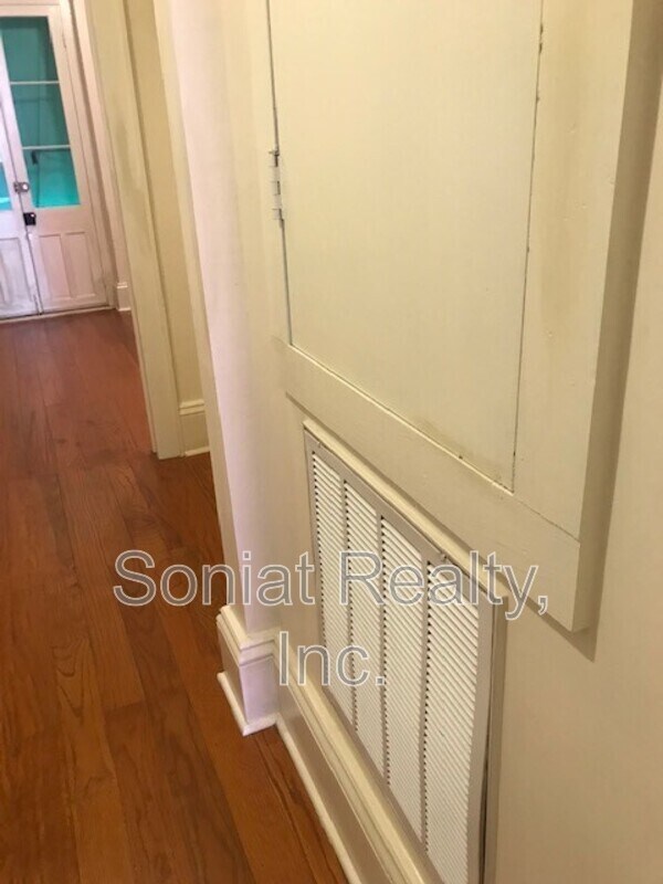 Building Photo - 1012 St Peter