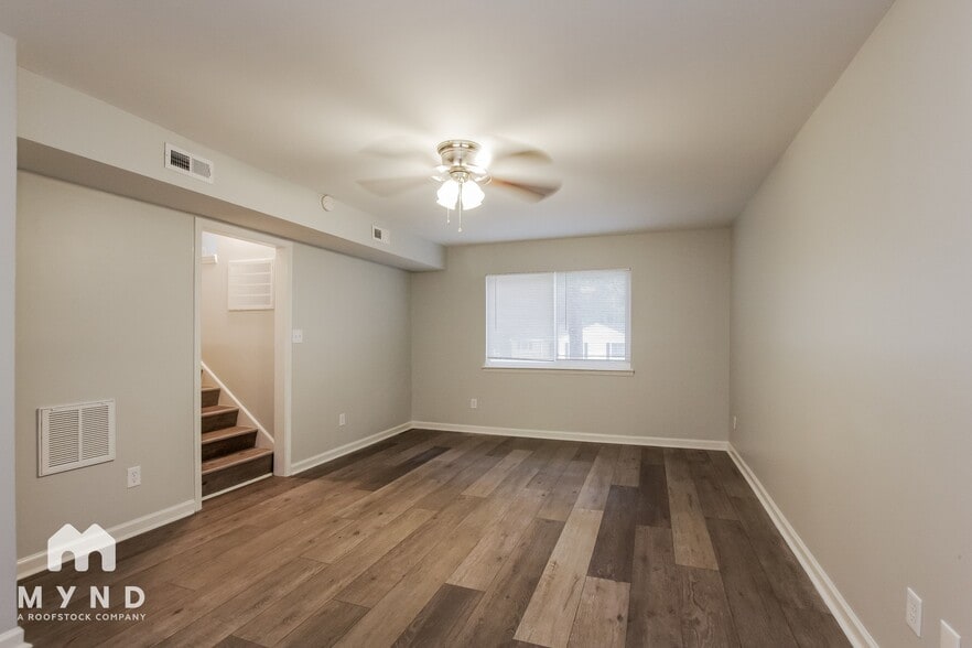 Building Photo - 8008 Beacon Hills Rd