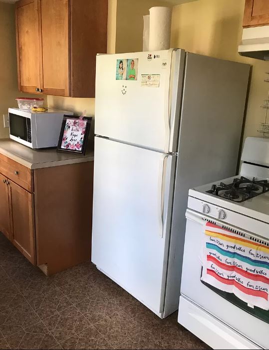 Kitchen - 3057 Sunset Dr