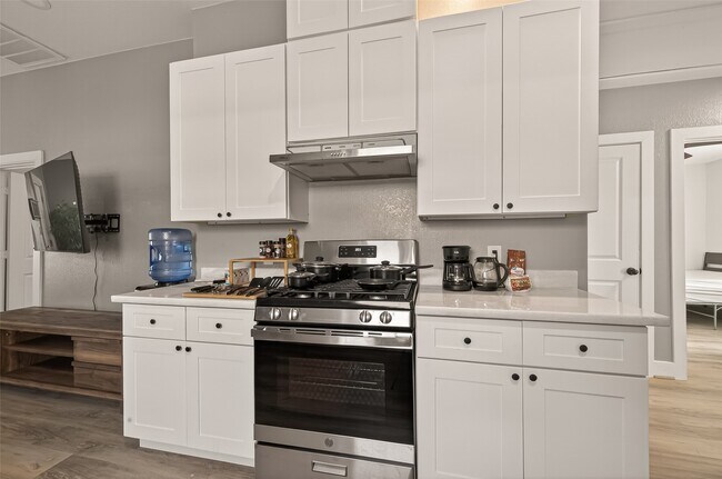 Building Photo - 4309 Beggs St