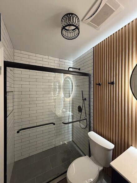 Building Photo - 3622 195th St