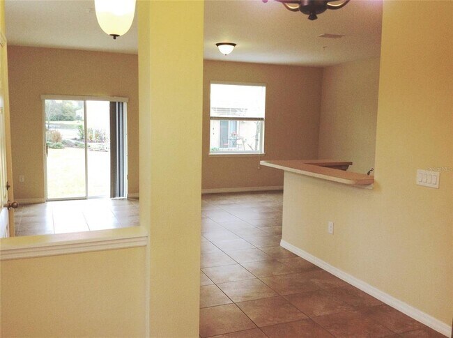 Building Photo - 6532 S Goldenrod Rd