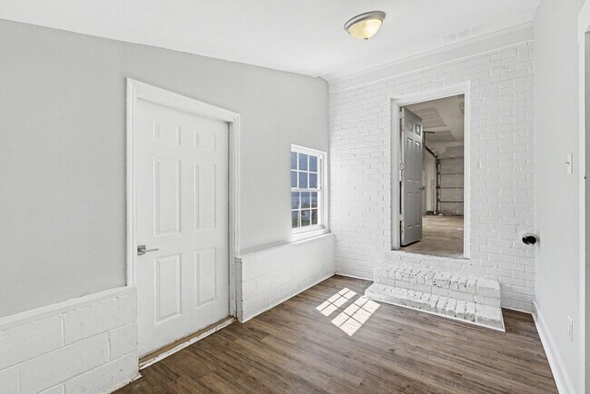 Building Photo - 106 Rahway Rd