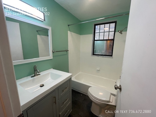 Building Photo - 120 Seward St