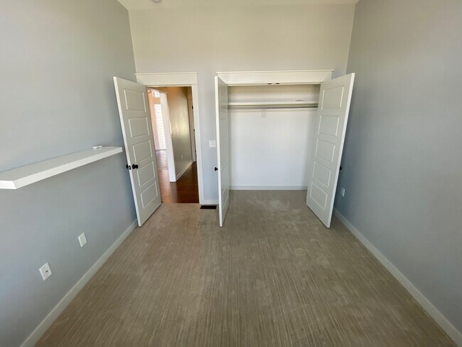 Building Photo - 418 Freemont Drive