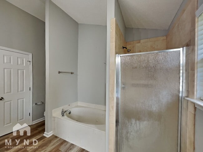Building Photo - 2706 Dry Well Cove