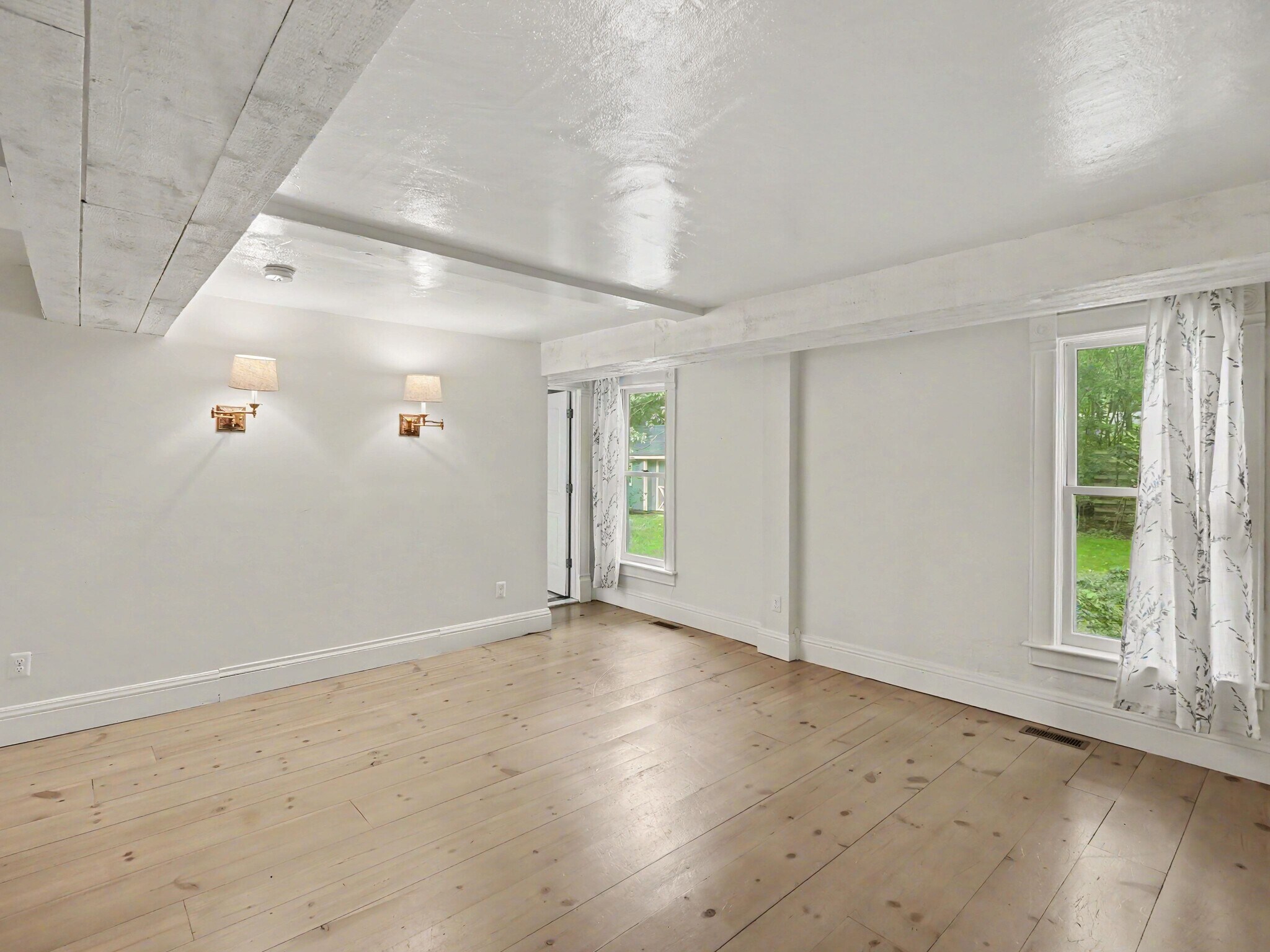 Building Photo - 14001 Riker Rd
