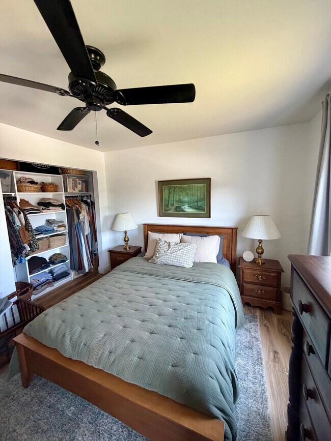 Building Photo - 60 Carriage House Dr
