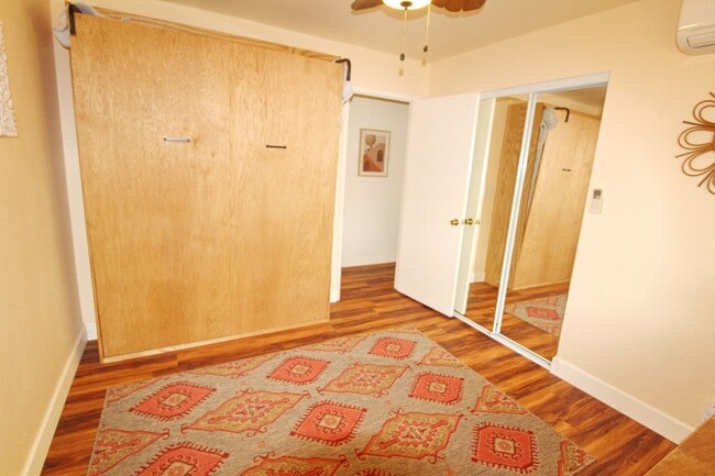 Building Photo - Stand-alone, Remodeled, Tastefully Furnished and Decorated 3Bed/2Bath Home in Southpointe with a ...