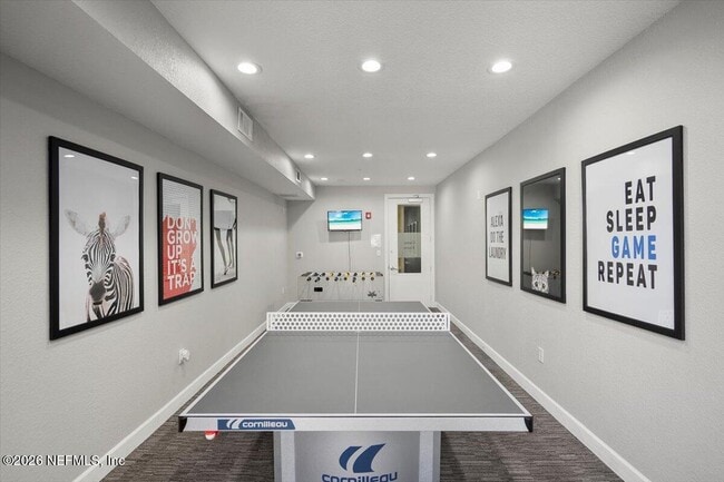 Building Photo - 8539 Gate Pkwy W