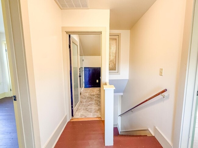 Building Photo - 3 bedroom, 2 bathroom Quiet Retreat With Scenic Views-Mansfield, Illinois