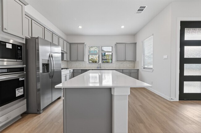 Building Photo - 3321 City Heart Ave