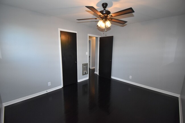Building Photo - 3 Bedroom Home For Rent in St. Bethlehem A...