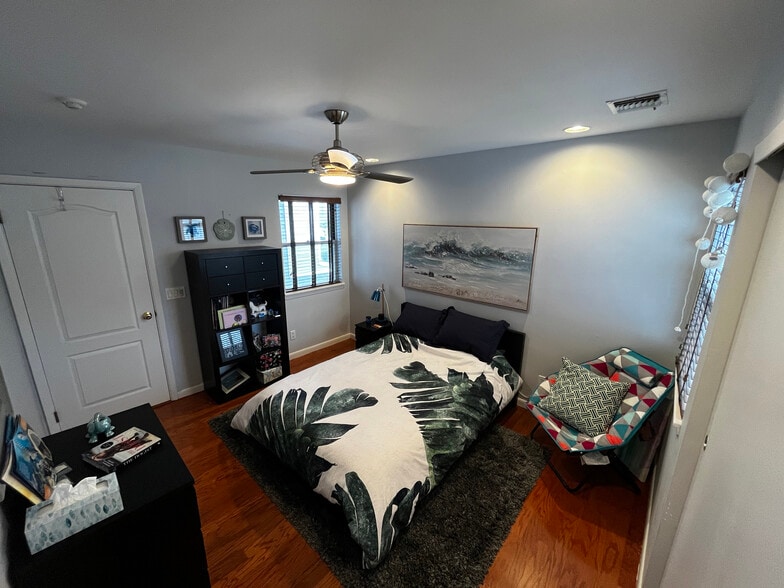 Guest Room - 20 Vista Dr