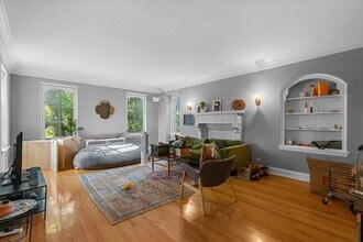 Building Photo - 4 bedroom in Chicago IL 60647