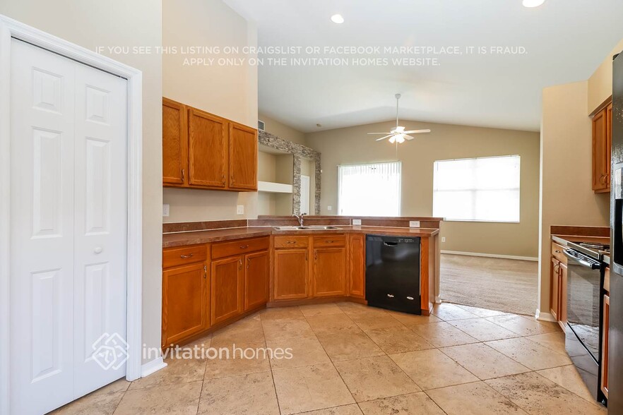 Building Photo - 10605 Noah Ct