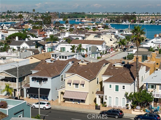 Building Photo - 208 E Balboa Blvd