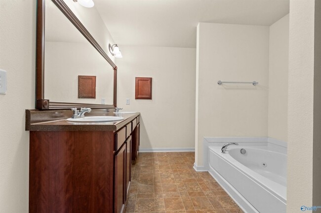 Building Photo - 313 Mertle Dr