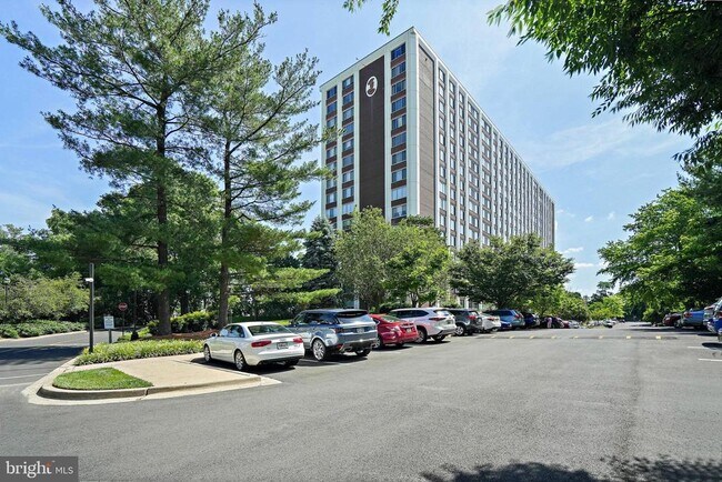Building Photo - 11801 Rockville Pike