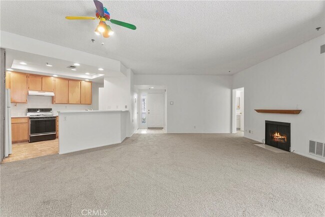 Building Photo - 10371 Garden Grove Blvd