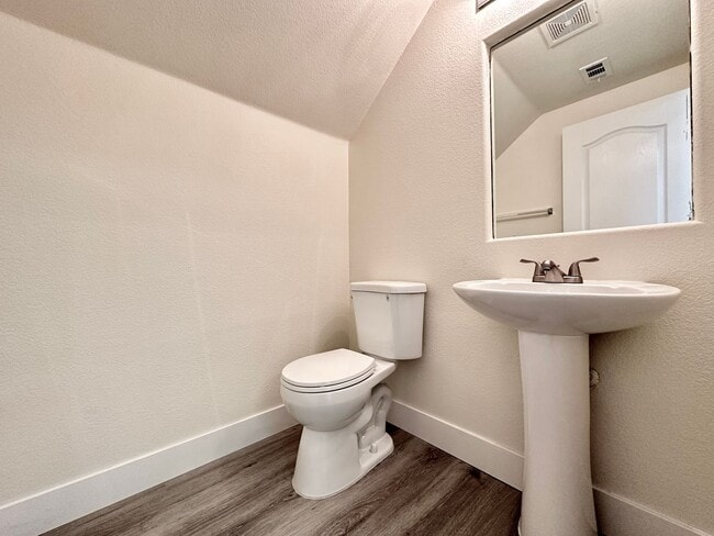 Building Photo - Centennial Heights