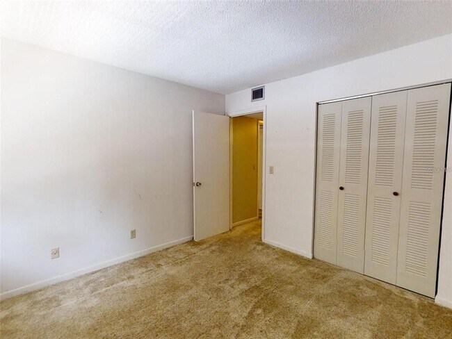 Building Photo - 190 Hickory Woods Ct