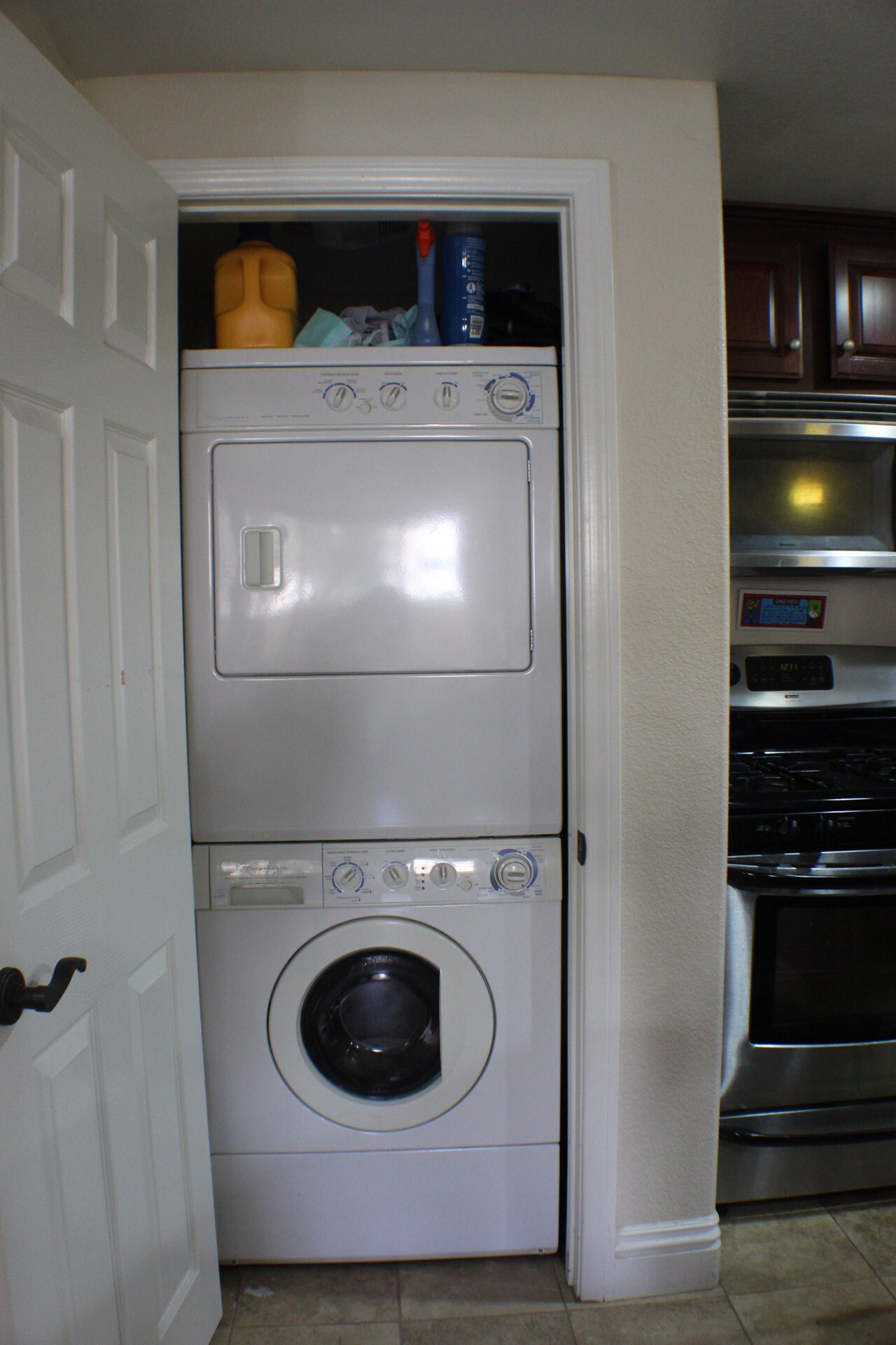 Building Photo - 3955 Nobel Dr