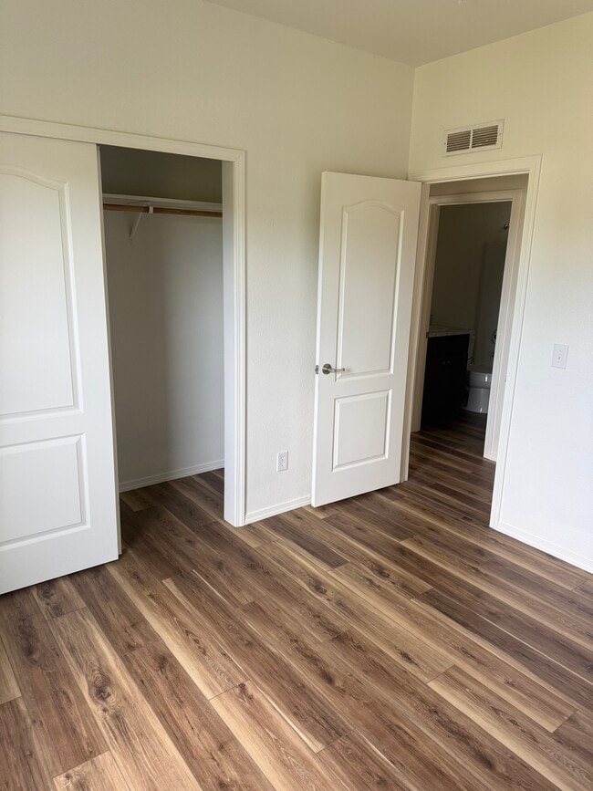 Building Photo - Cypress Meadow Unit 139