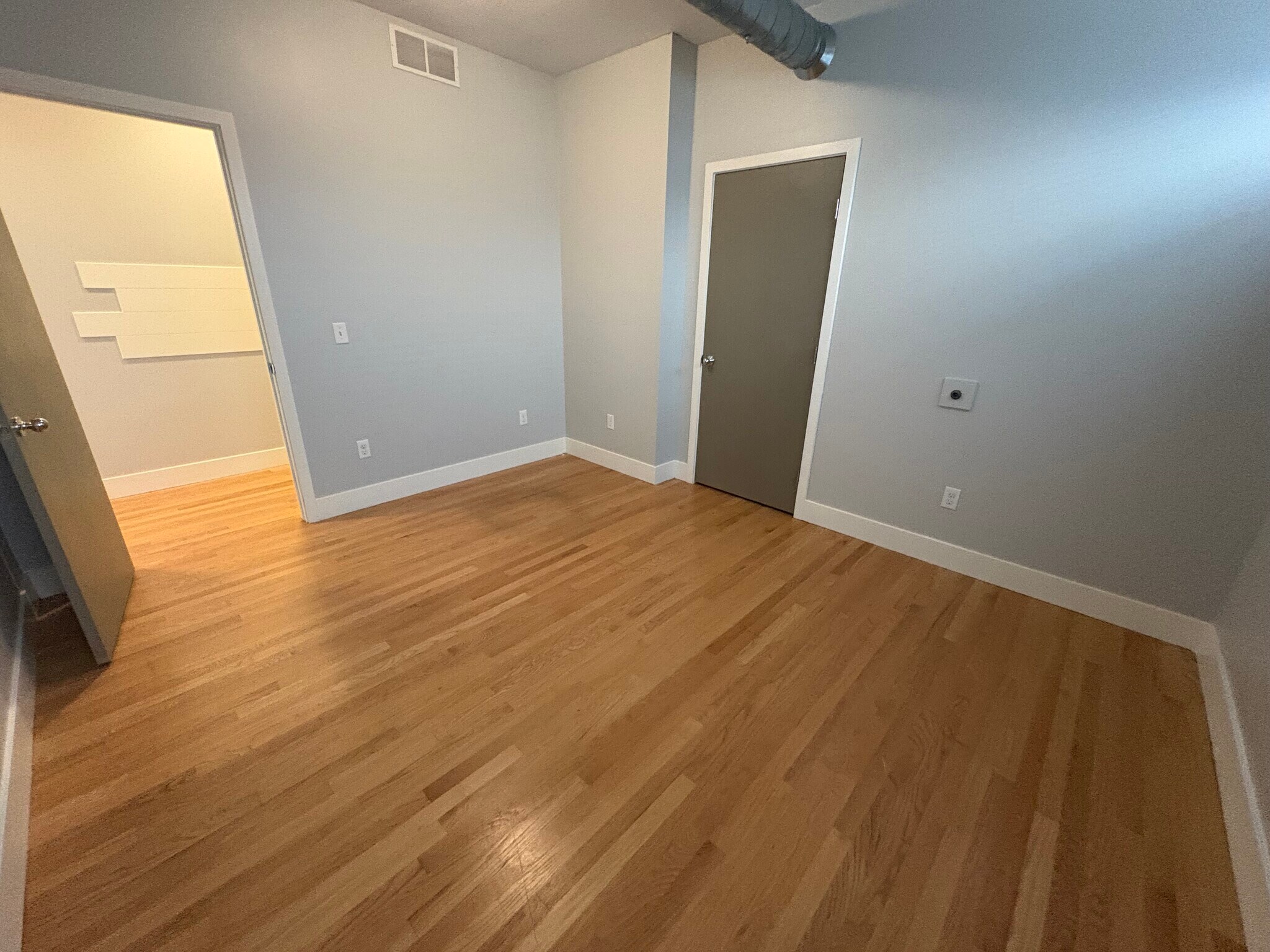 Building Photo - 457 4th St NW