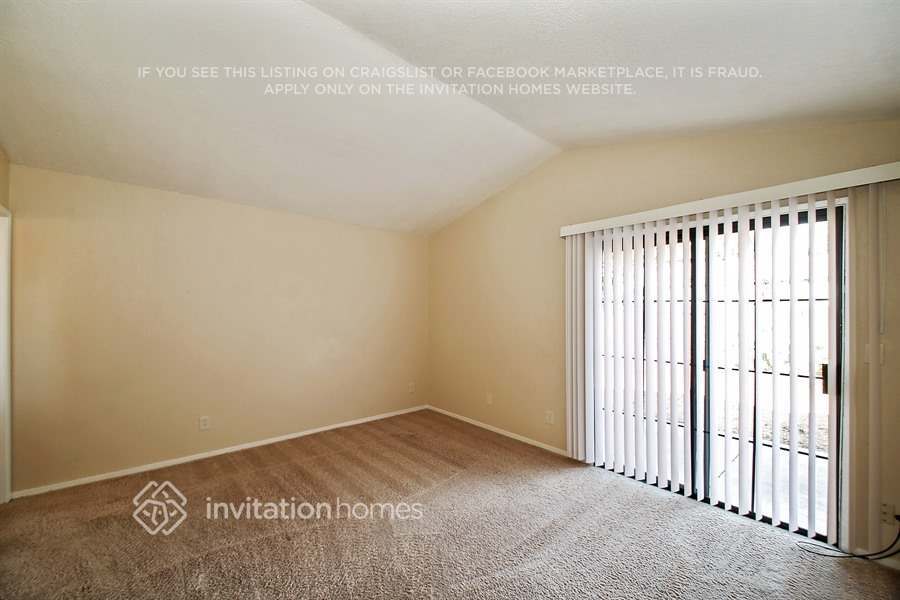 Building Photo - 3725 17th Ave