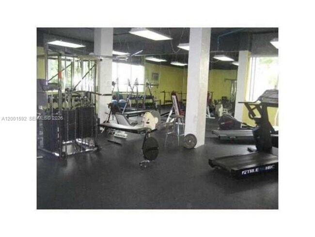 Building Photo - 150 SE 25th Rd