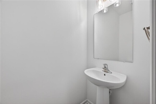 Building Photo - 4406 Ryan St