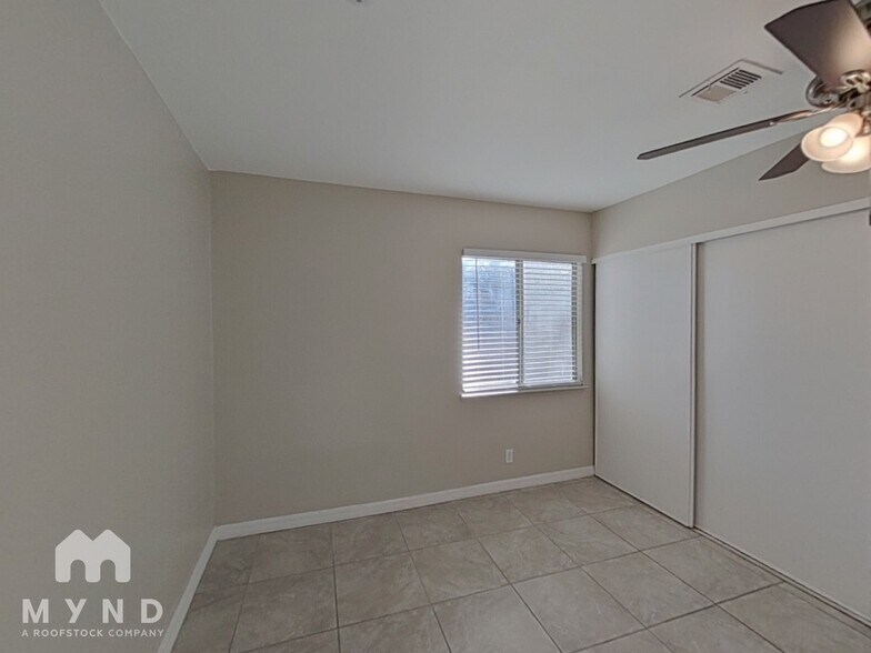 Building Photo - 1368 S Christy Ln