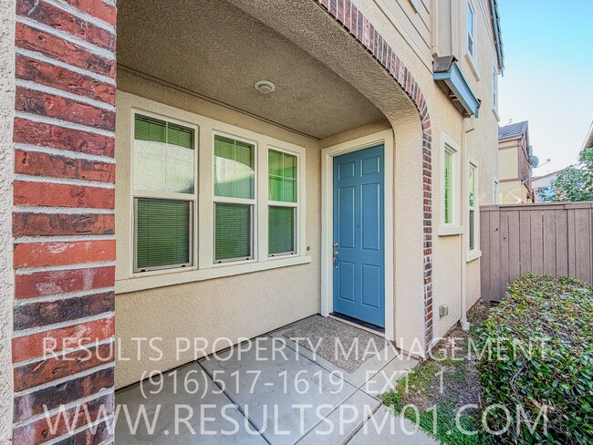 Building Photo - 1177 Impressionist Loop