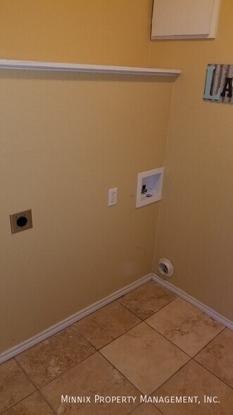 Building Photo - 3005 49th St