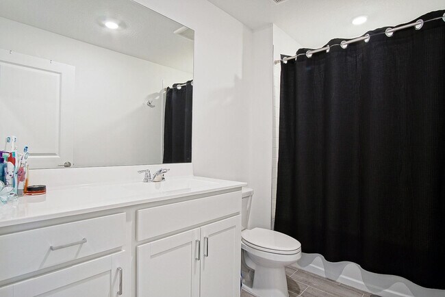 Building Photo - 973 Bent Creek Dr