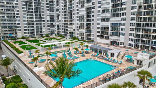 Building Photo - 4280 Galt Ocean Dr